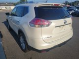 Used 2015 Nissan Rogue SV image 2