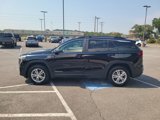 Used 2023 GMC Terrain SLE w/ Driver Convenience Package image 6