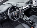 Certified 2024 Porsche Macan image 4