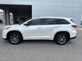Used 2018 Toyota Highlander AWD V6 image 2