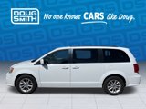 Certified 2019 Dodge Grand Caravan SXT image 2