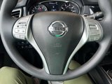 Used 2016 Nissan Rogue SV w/ SV Premium Package image 3