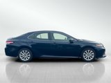Used 2019 Toyota Camry LE image 4