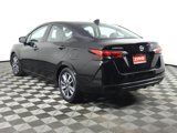 Used 2020 Nissan Versa SV image 3