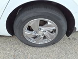 New 2025 Hyundai Elantra SE image 5
