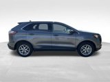 Used 2024 Ford Edge SEL image 4