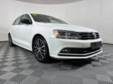 Used 2016 Volkswagen Jetta Sport image 3
