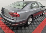Used 2017 Volkswagen Passat 1.8T S image 6