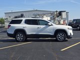 Used 2023 GMC Acadia SLT image 4