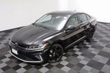 Used 2025 Volkswagen Jetta SE image 2