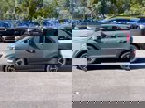 Used 2023 Kia Niro EX image 2