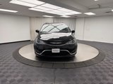 Used 2017 Chrysler Pacifica Touring-L w/ Tire & Wheel Group image 2