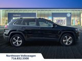 Used 2019 Jeep Cherokee Limited image 2