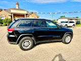 Used 2019 Jeep Grand Cherokee Laredo image 4