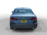 Used 2022 Volkswagen Passat 2.0T SE image 4