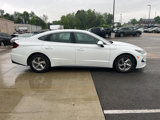 Used 2022 Hyundai Sonata SE image 2