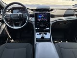 Used 2025 Jeep Grand Cherokee Laredo X w/ Luxury Tech Group I image 3