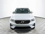 Used 2025 Volvo XC40 B5 Core image 2