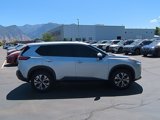 Used 2021 Nissan Rogue SV image 2