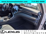 Used 2023 Toyota Camry SE image 6