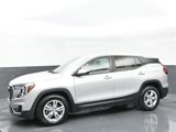 Used 2022 GMC Terrain SLE image 2