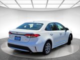 Used 2022 Toyota Corolla LE image 4