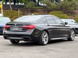 Used 2018 BMW 750i image 3