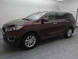 Used 2018 Kia Sorento LX image 2