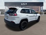 Used 2023 Jeep Cherokee Altitude Lux image 3