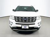 Used 2016 Ford Explorer XLT image 2