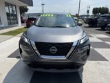 Used 2023 Nissan Rogue SV image 2