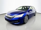 Used 2017 Honda Accord Touring image 3