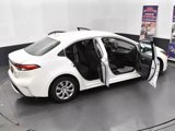 Used 2021 Toyota Corolla LE image 6