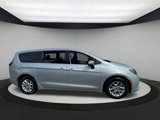 Used 2023 Chrysler Voyager LX image 4