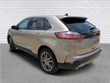Used 2021 Ford Edge Titanium image 3