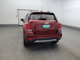 Used 2022 Chevrolet Trax LT w/ LT Convenience Package image 6