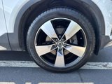 Used 2019 Volvo XC40 T5 Momentum image 2