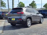 Used 2018 Jeep Cherokee Latitude image 2