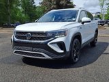 Certified 2022 Volkswagen Taos SE w/ IQ.Drive SE Package image 4