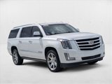 Used 2018 Cadillac Escalade ESV Premium Luxury image 3