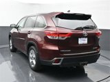 Used 2018 Toyota Highlander Limited image 3