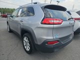 Used 2018 Jeep Cherokee Latitude Plus w/ Cold Weather Group image 4