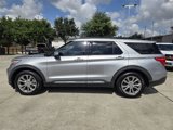 Used 2021 Ford Explorer XLT w/ Equipment Group 202A image 4