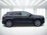 Used 2023 Ford Edge Titanium image 2