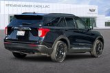 Used 2022 Ford Explorer XLT image 3