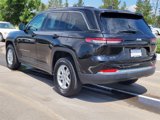 Used 2024 Jeep Grand Cherokee Laredo image 3