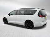 Used 2024 Chrysler Pacifica Limited w/ S Appearance Package image 5
