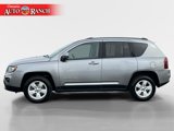 Used 2017 Jeep Compass Latitude image 2