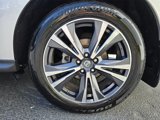 Used 2017 Nissan Pathfinder Platinum w/ Family Entertainment Package image 6