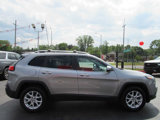 Used 2016 Jeep Cherokee Latitude w/ Comfort/Convenience Group image 5